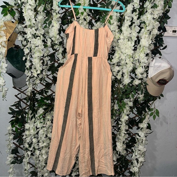 Elegant Cream Jumpsuit - Picture 4 of 5